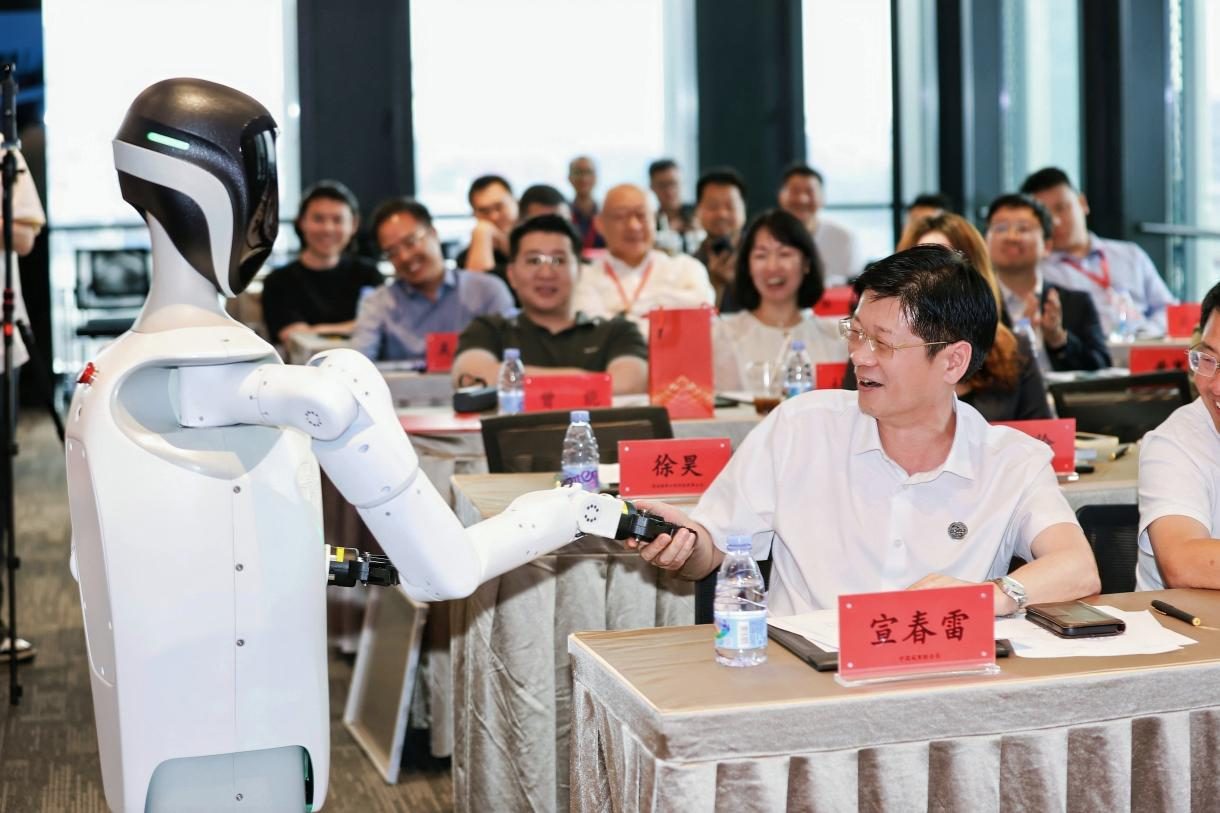 中国城商联国际品牌建设工委成立大会现场交流